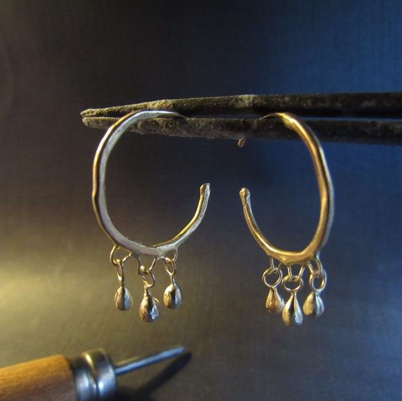 Earrings - Picture 3 of 8